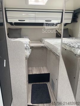 Напівінтегрований кемпер Forster T 699 EB Comfort-Line- & Winter-Paket