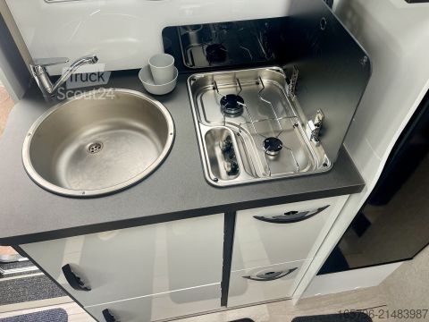 Напівінтегрований кемпер Forster T 699 EB 140 PS * Automatik * 3,5 t