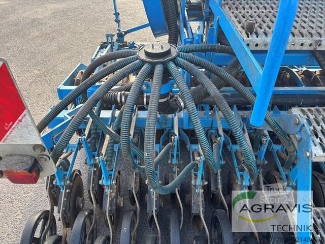 Cultivateur de champs Lemken ZIRKON 12/300