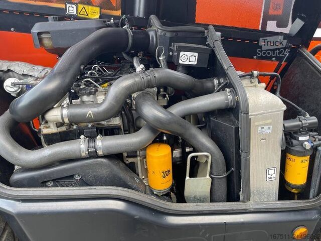 Teleskopický nakladač JCB 540-180