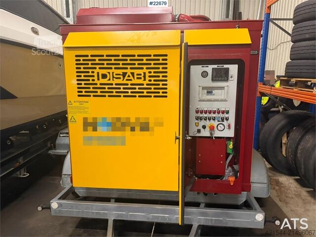 Sugande fordon  Disab SDW-3.5T.55 super sucker on a trailer