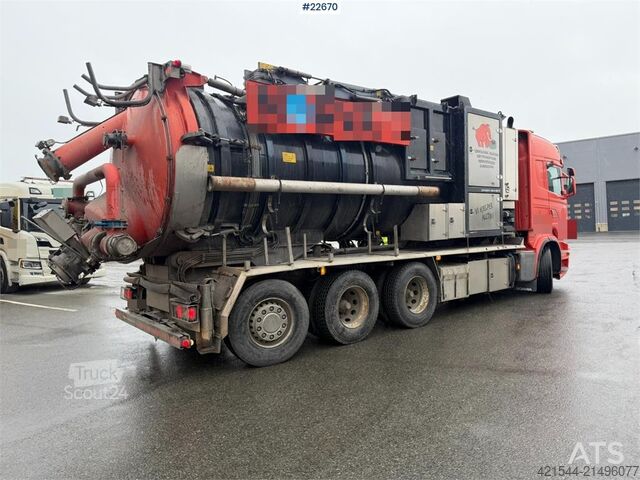 Siurbimo transporto priemonė Scania R560 8x4 supersucker with Disab superstructure