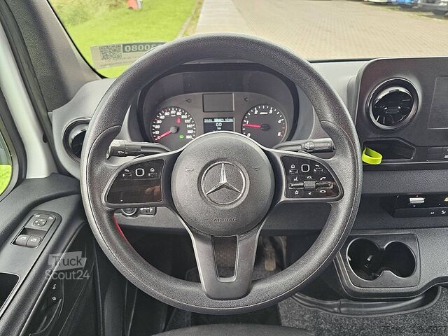 Koffert MERCEDES-BENZ SPRINTER 315 Bakwagen Laadklep!