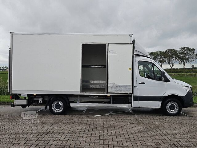 Koffert MERCEDES-BENZ SPRINTER 315 Bakwagen Laadklep!
