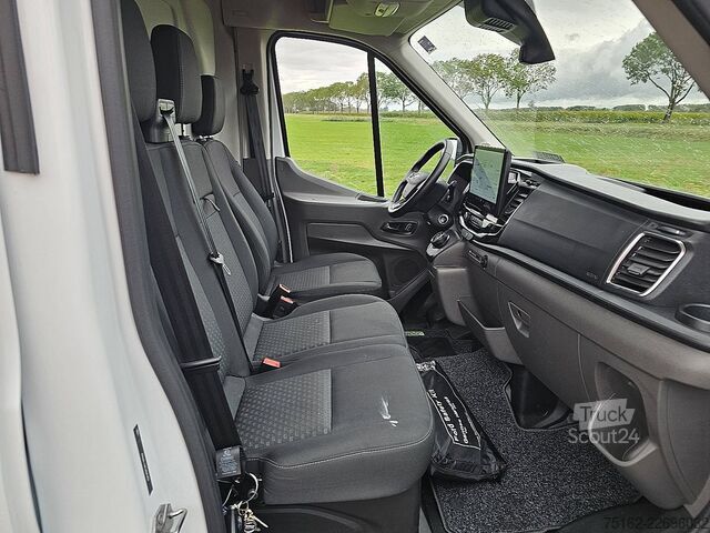 Kombi s vysokou střechou FORD TRANSIT 350 wltp 317 kms