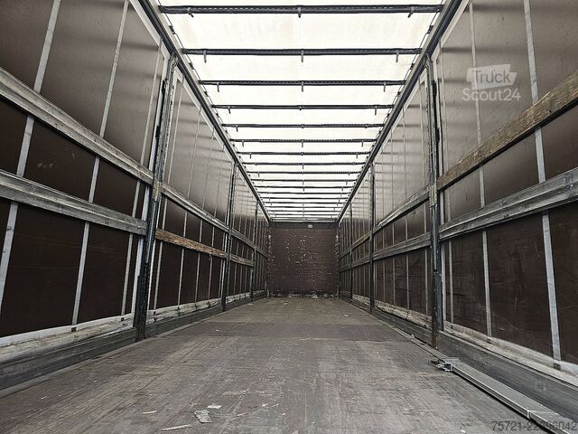Posuvné plachty SCHMITZ SCS 24/L - 13.62EB NL TRAILER DISC