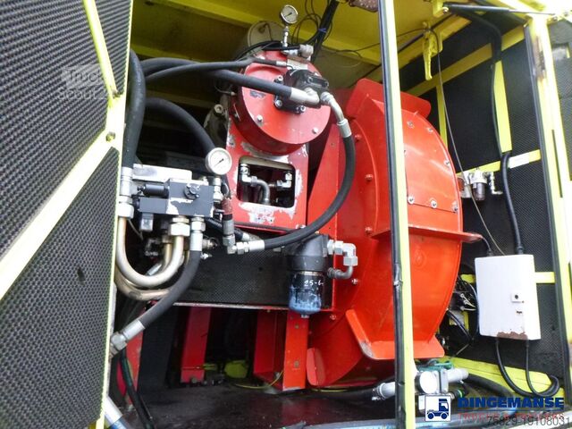 Vacuum truck Iveco Trakker 450 8x4 MTS vacuum excavator / Saugbagger