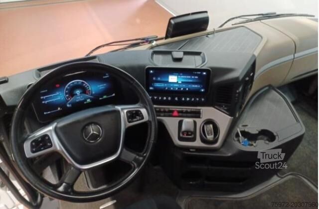 Platformas kravas automašīna ar tentu Mercedes-Benz Actros 1833 L nR Curtainsider