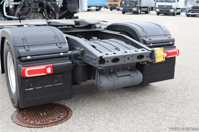 Стандартный седельный тягач Mercedes-Benz Actros 1853 LS