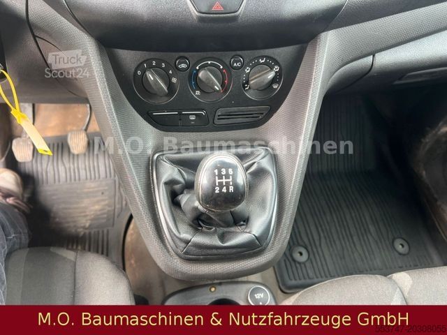 Kleinbus FORD Transit Connect Kasten Trend