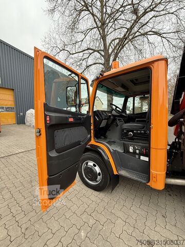 Autokranwagen Mercedes-Benz VARIO 818D - 64 Tkm - Kipper - Kran - 1.