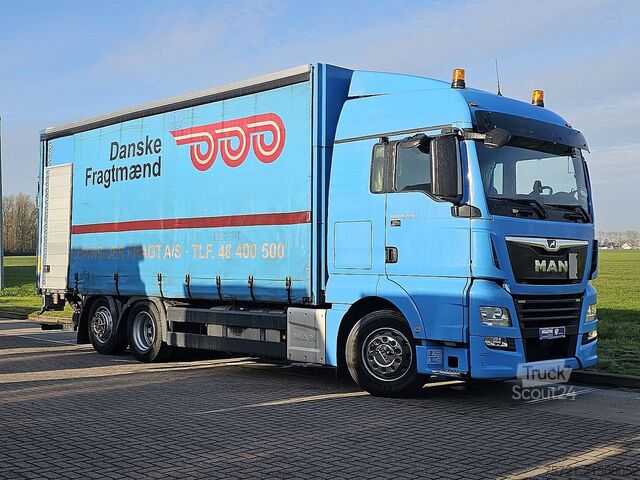 Sliding tarpaulin M.A.N. 26.470 TGX Schuifzeil Laadklep!