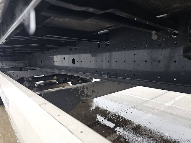 Przesuwne plandeki KRONE SD 24 MEGA