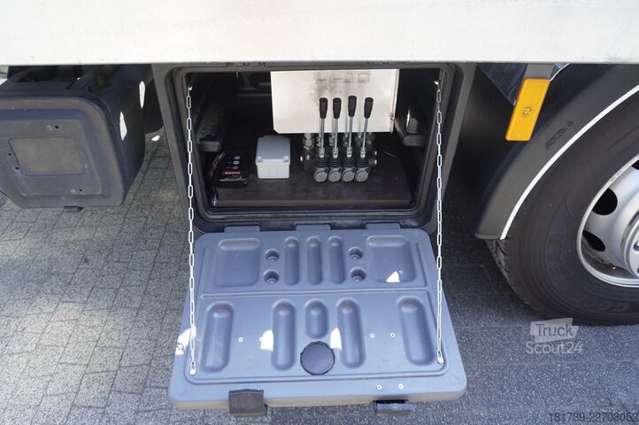 автокран Mercedes-Benz Actros 2540 6×2 / 50 tho. km! / NEW body
