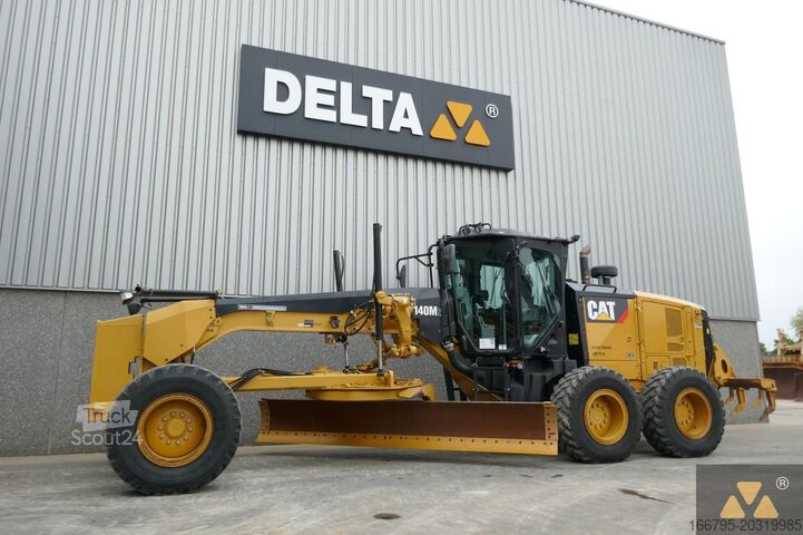 Greideris Caterpillar 140M2