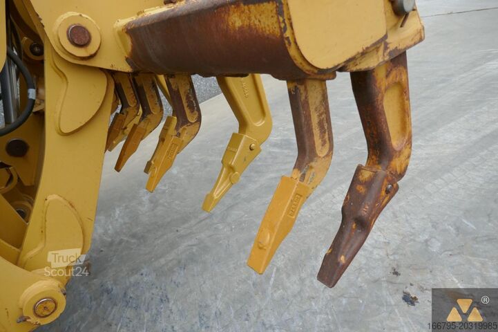 Greideris Caterpillar 140M2