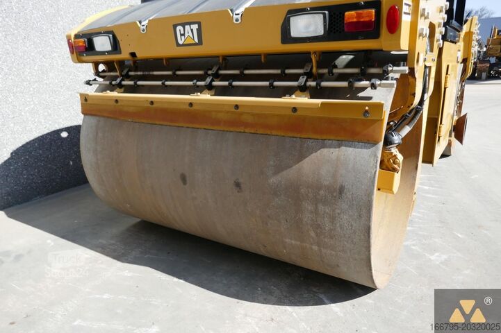 Tandemrulle Caterpillar CB13