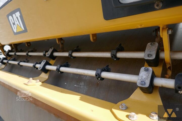 Tandemrulle Caterpillar CB13