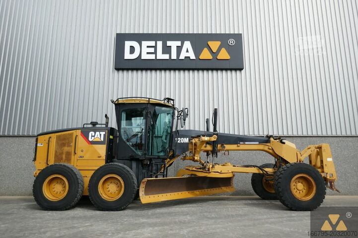 Grader Caterpillar 120M
