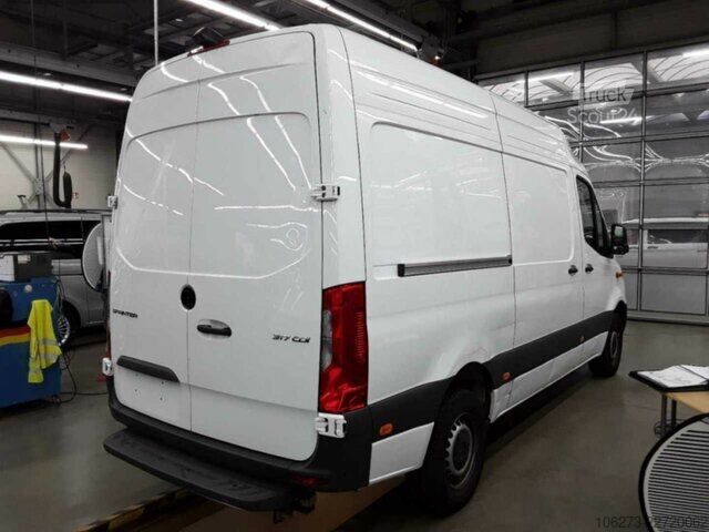 Furgon Mercedes-Benz Sprinter 317 CDI,L2H2,Automatik,Kamera,Navi