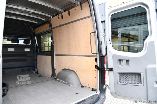 Фургон с высокой крышей MERCEDES-BENZ Sprinter 319CDI V6 L2H2 Standheizung AHK 3,5T