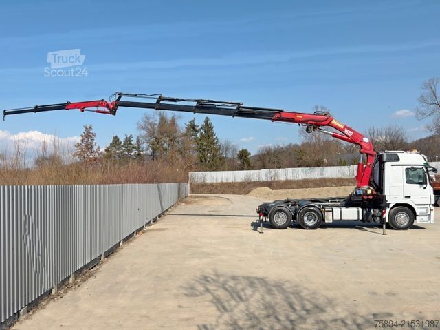 Krautuvas sumontuotas ant sunkvežimio MERCEDES-BENZ ACTROS 2548* Sattelzugmaschine* HMF 3622 K4/FUNK