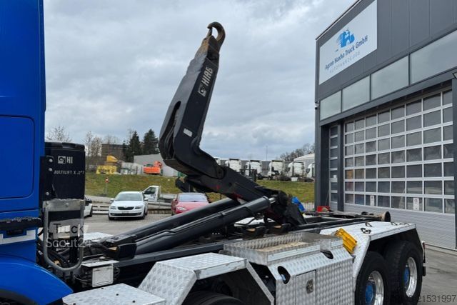 Camion benne à bras amovible MERCEDES-BENZ Arocs 3245 8x4 Hiab 26T