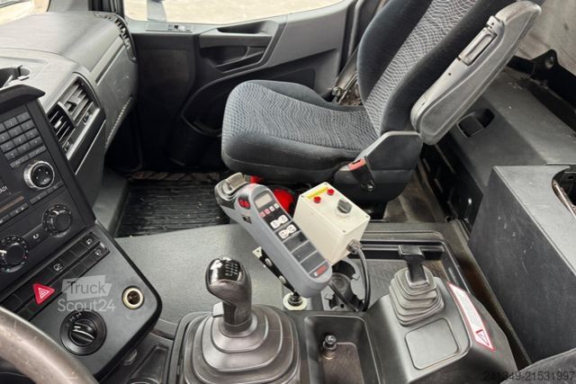 Camion benne à bras amovible MERCEDES-BENZ Arocs 3245 8x4 Hiab 26T