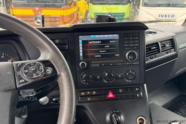 Camion benne à bras amovible MERCEDES-BENZ Arocs 3245 8x4 Hiab 26T