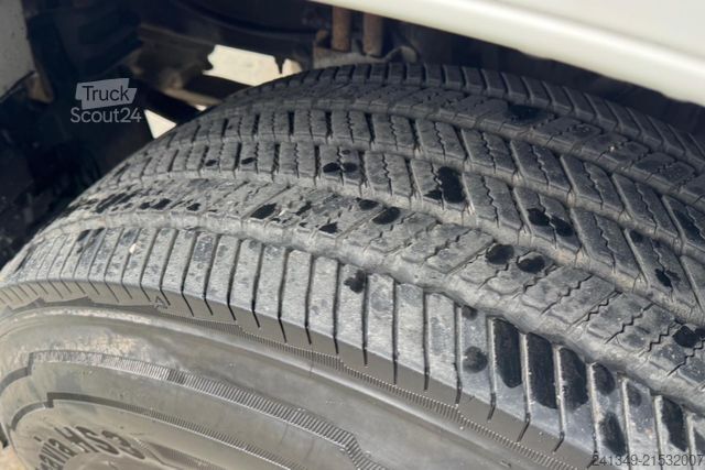 Τυπική μονάδα τράκτορα RENAULT C520 4x4H Hydraulik & Kompressor GHH