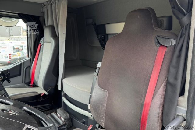 Τυπική μονάδα τράκτορα RENAULT C520 4x4H Hydraulik & Kompressor GHH