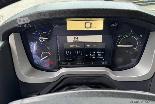 Τυπική μονάδα τράκτορα RENAULT C520 4x4H Hydraulik & Kompressor GHH