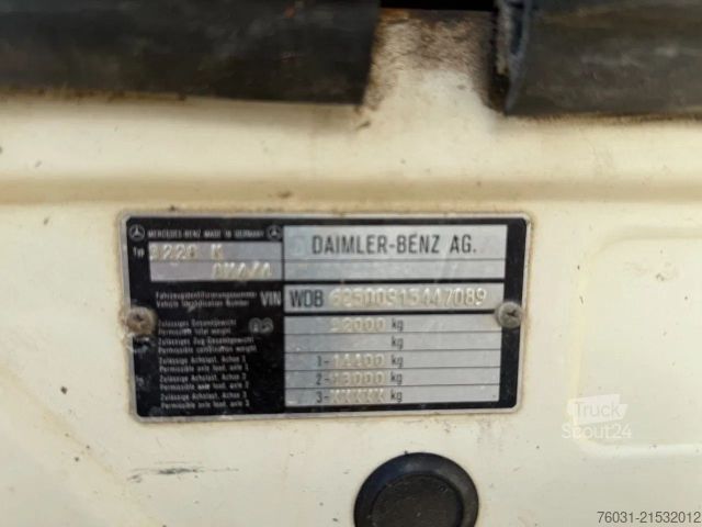 Camion benne MERCEDES-BENZ V8 8X4 Dumper Tipper Spring/Spring ZF Man Gear