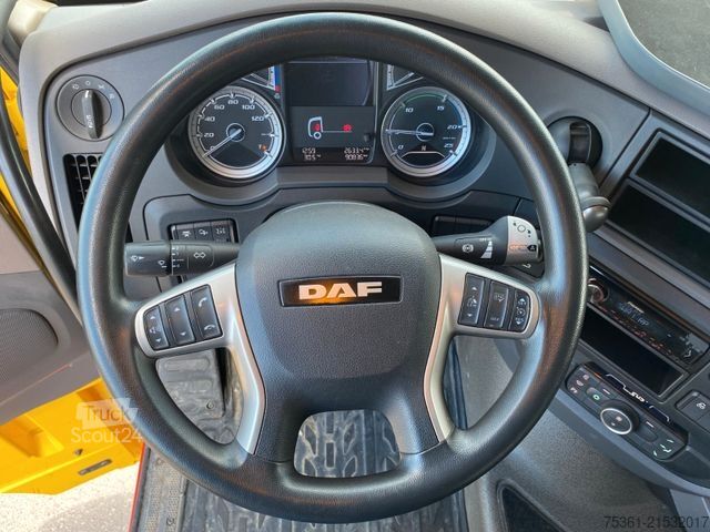 Żuraw samochodowy DAF XF 530 FAN 6X2 Baustoffpritsche mit HYVA HC213E3