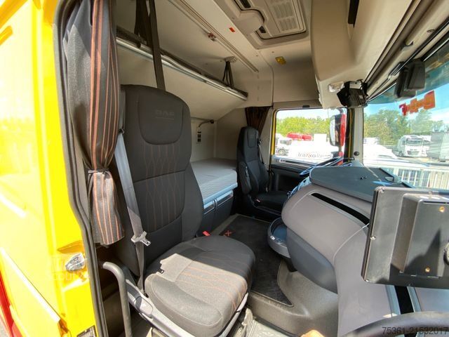 Żuraw samochodowy DAF XF 530 FAN 6X2 Baustoffpritsche mit HYVA HC213E3