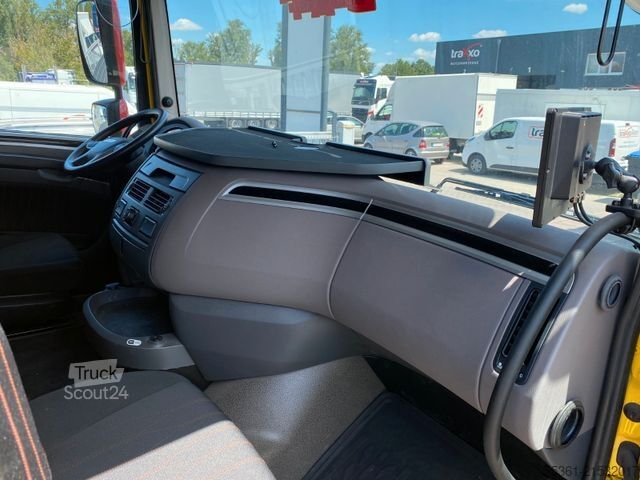 Żuraw samochodowy DAF XF 530 FAN 6X2 Baustoffpritsche mit HYVA HC213E3
