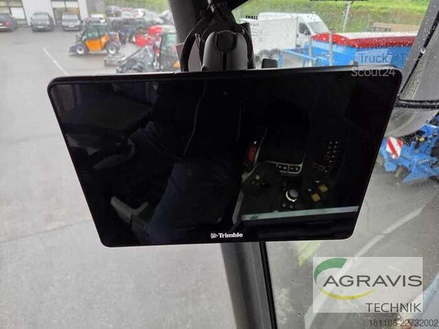 Kombajn zbożowy Claas TRION 730