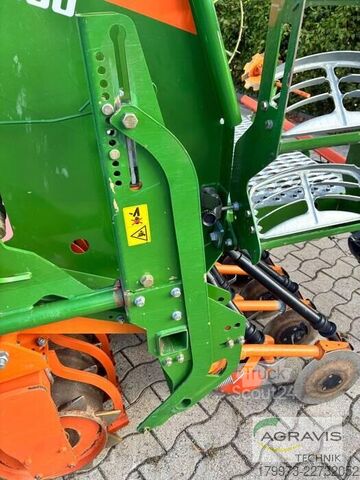 Yhdistelmääes Amazone KG 3000 / AD 3000 SUPER
