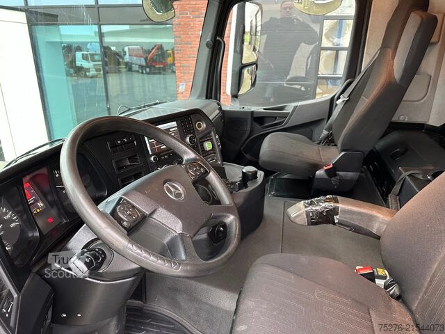 Savivartis su kranu Mercedes-Benz Arocs 3243 8x4 Tridem Kipper/Kraan Euro 6