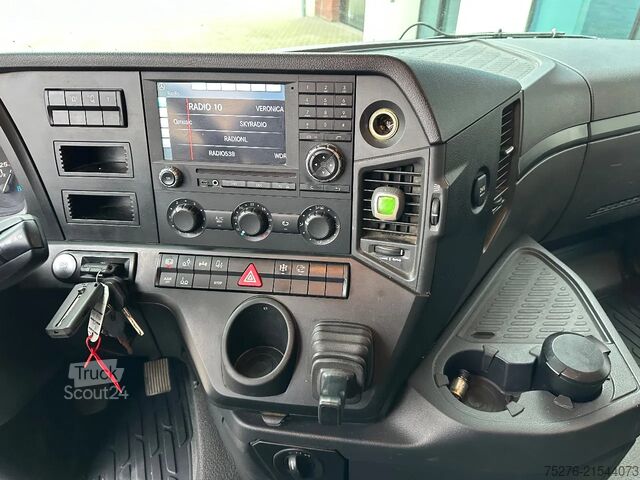 Savivartis su kranu Mercedes-Benz Arocs 3243 8x4 Tridem Kipper/Kraan Euro 6