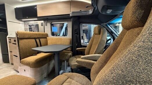 Half-integral Hymer B MC T 600 Mercedes