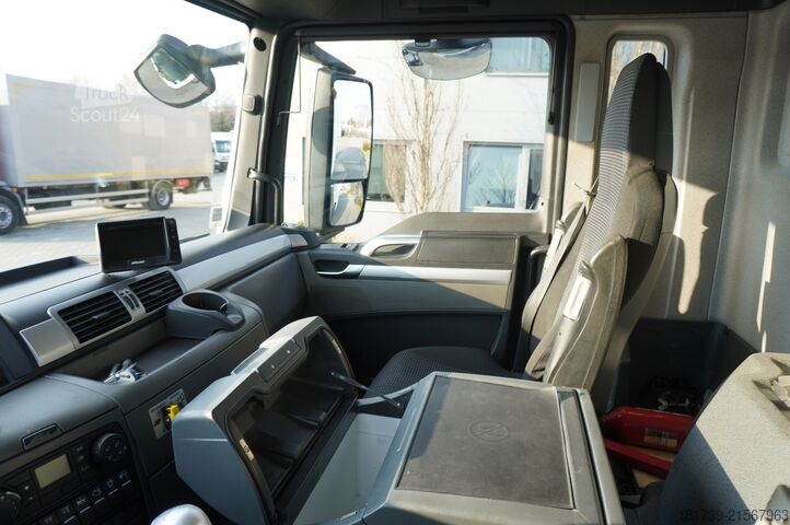 Impianto di depurazione delle acque reflue MAN TGS 26.360 / RIVARD 18m3  / 180 tho km