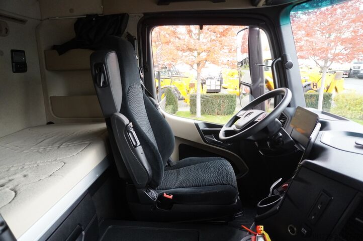 Plachta Mercedes-Benz Actros 2545 6×2 MP5 / FULL ADR / Curtain