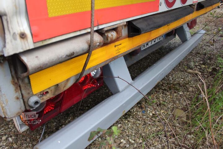 Semi-remorque bâchée Krone semirimorchio centinato sponde ribassato