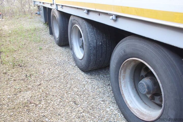 Semi-remorque bâchée Krone semirimorchio centinato sponde ribassato