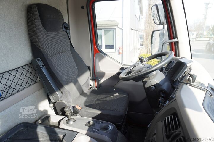 Box truck DAF LF 19.320 / 22 EPAL box / 130 tho. km