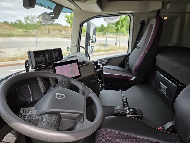 Skriňové nákladné vozidlo Volvo FM 42R 1A