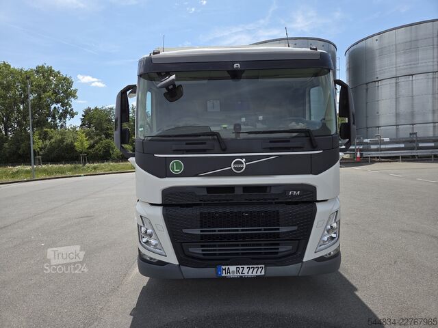 Skriňové nákladné vozidlo Volvo FM 42R 1A