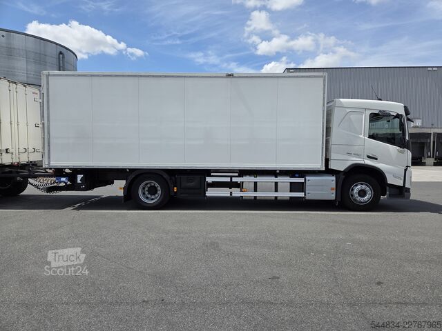 Skriňové nákladné vozidlo Volvo FM 42R 1A
