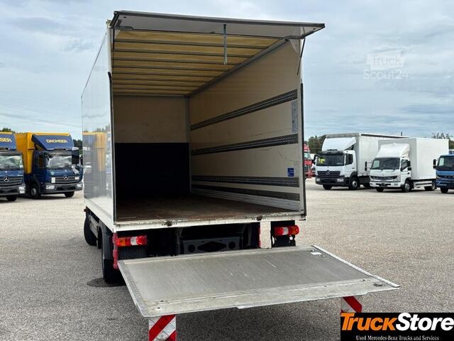 LKW mit Kofferaufbau  Atego 1223L 6,1 METER